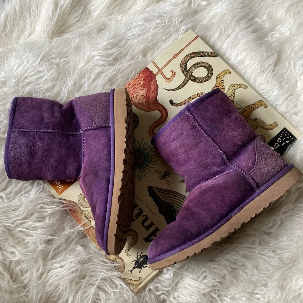 UGG‎ purple classic short boots